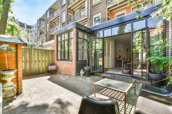 Under offer: Tweede van der Helststraat 29H, 1073 AG Amsterdam